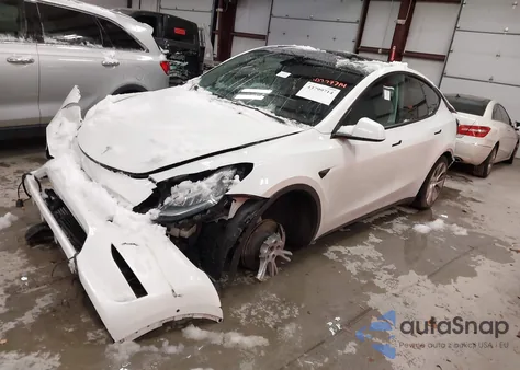 2021 Tesla Model Y Long Range Dual Motor All-Wheel Drive from USA, damaged, VIN 5YJYGDEE6MF185947